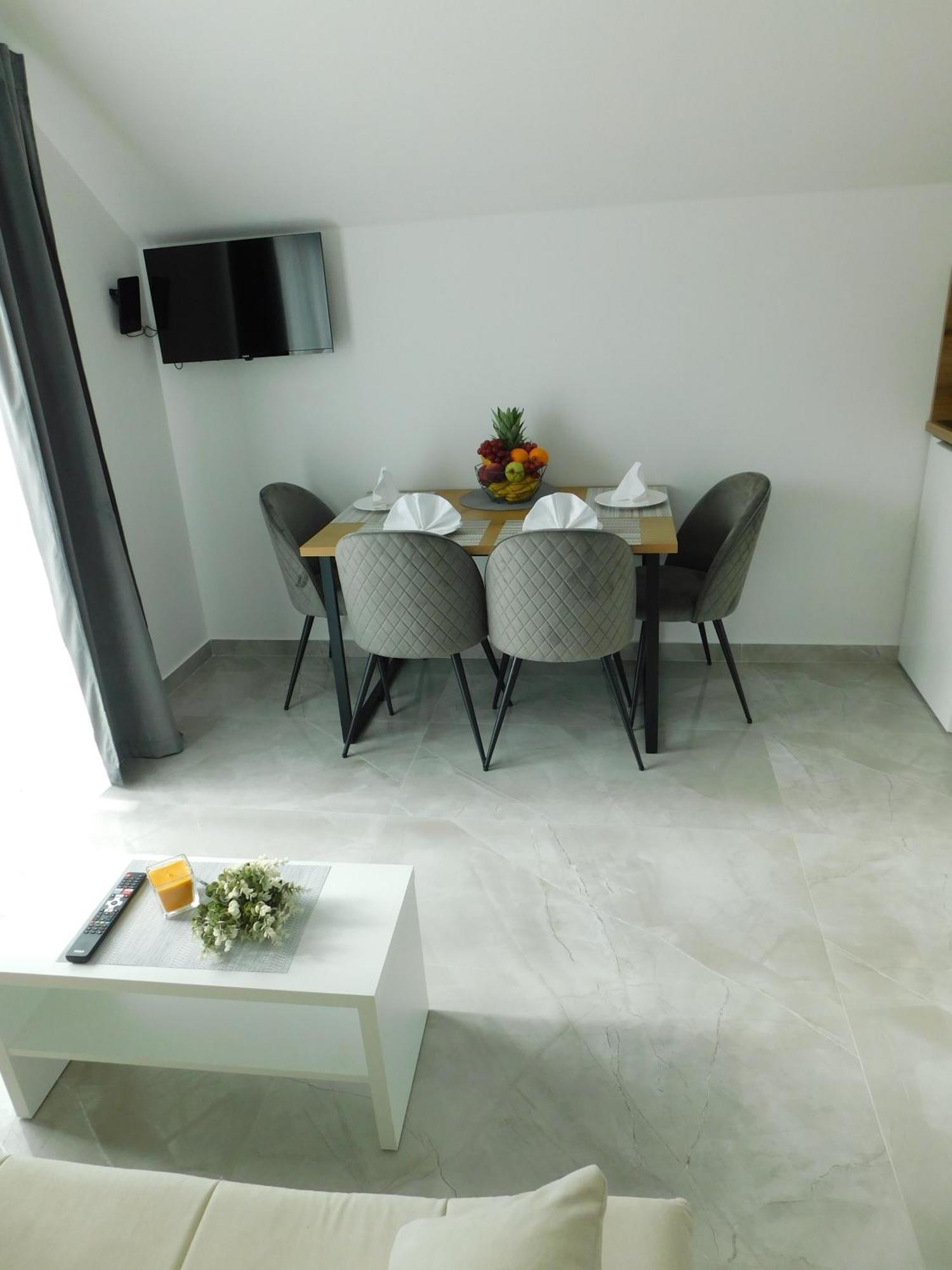 Apartman Nativis Otočac Exteriér fotografie
