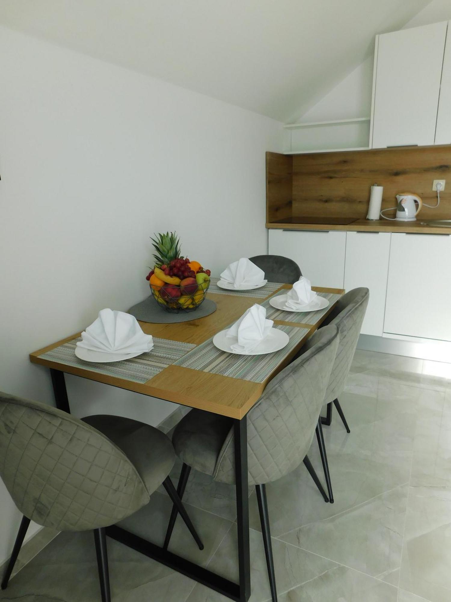 Apartman Nativis Otočac Exteriér fotografie