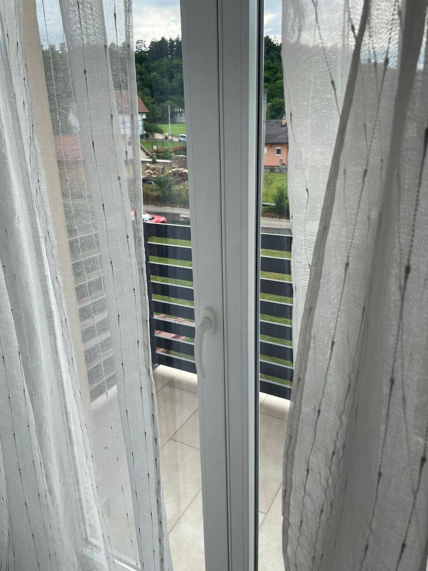 Apartman Nativis Otočac Exteriér fotografie